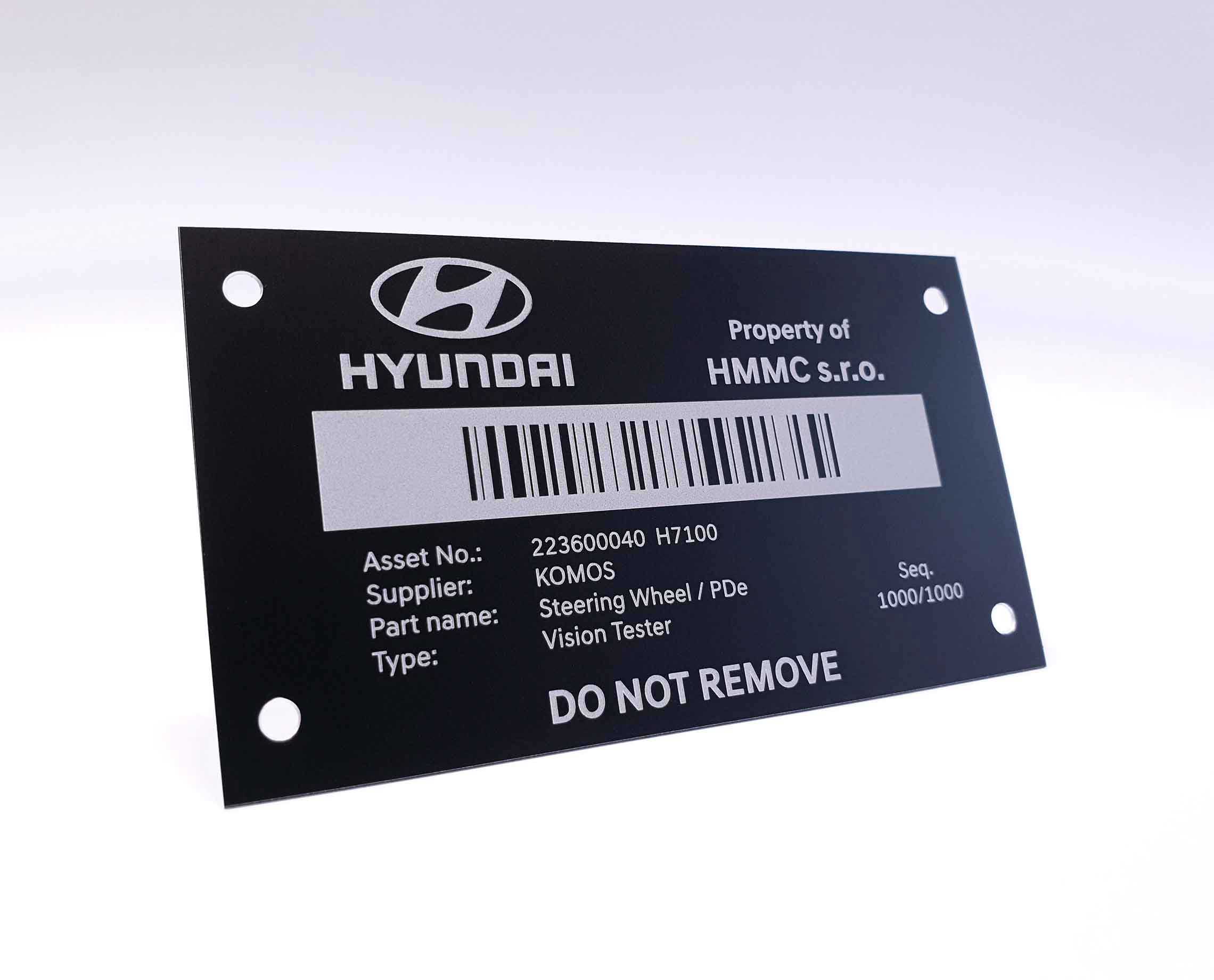 kovovy-technicky-stitek-Hyundai